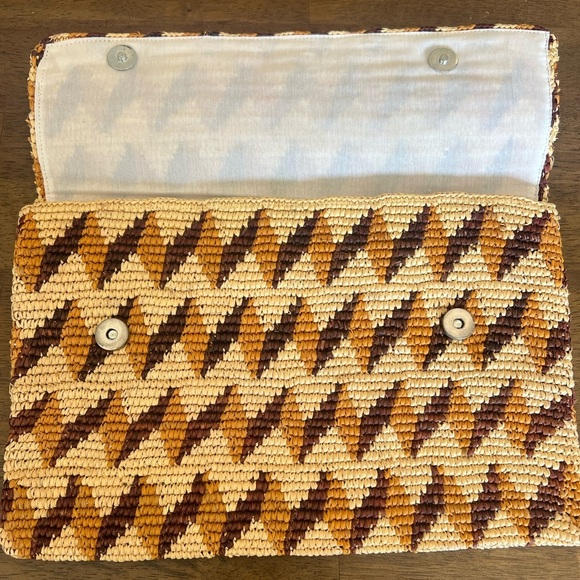 G. Viteri Handcrafted Woven Clutch - Brown and Cream - Picture 2 of 8